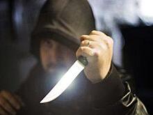 В Калининграде посетителю бара на пр. Мира порезали шею ножом