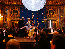 Неадекватные люди, рождественский Петербург и мудрые волки: что смотреть в кино и онлайн