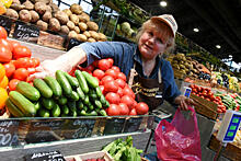 Движение вниз: в Москве дешевеют овощи и фрукты