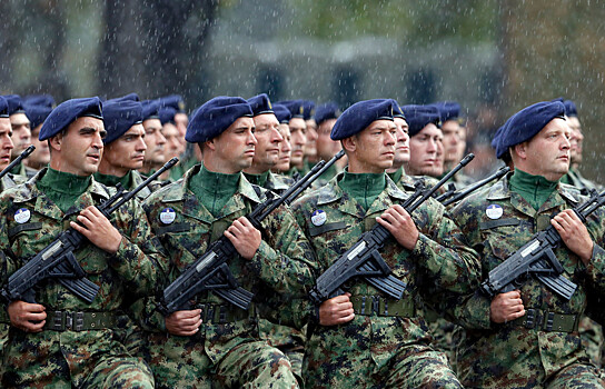 Сербия готова ввести войска в Косово