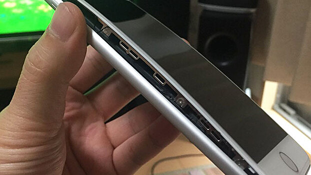 У iPhone 8 Plus отваливается экран
