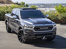 Шакил О’Нил купил пикап Ram 1500 с 26-дюймовыми дисками