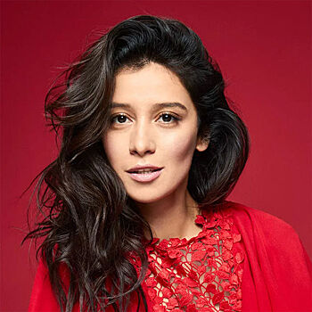 Круто или провально: образы российских звезд на открытии бутика Chanel