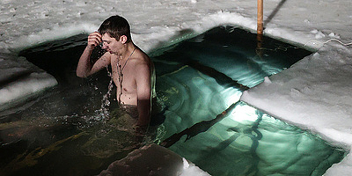 Как купаться на Крещение, чтобы не заболеть. Советы спасателей и моржей