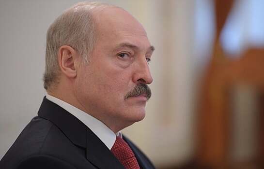 Последние 26 лет Беларусь жила с одним президентом. Какой путь прошла страна за это время?