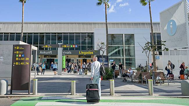 Мужчина попытался сесть на рейс в Европе с телом супруги и попался