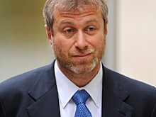 9 звезд шоу-бизнеса, которые выросли в приемных семьях