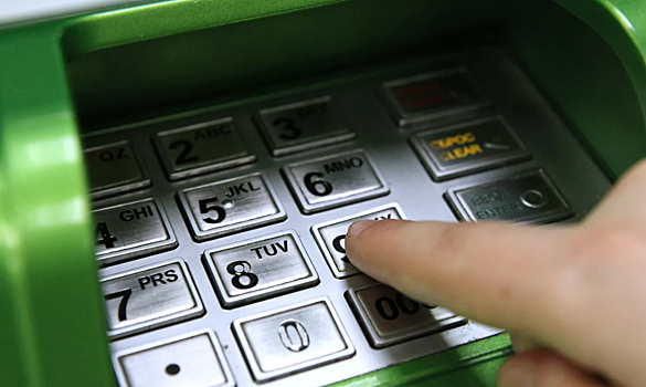 В России выпустили первый отечественный банкомат