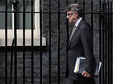 В Британии разорилась основанная экс-послом компания из-за связей с Эпштейном