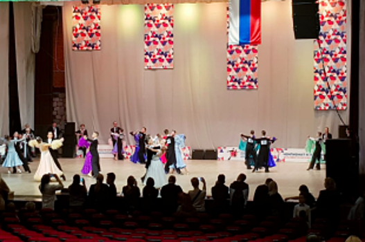 В ритме танца: во Владивостоке выявляли лучших в танцевальном спорте