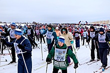 «Шапочек на всех не хватило». 24 кадра самой массовой «Лыжни России» в Нижнем Новгороде