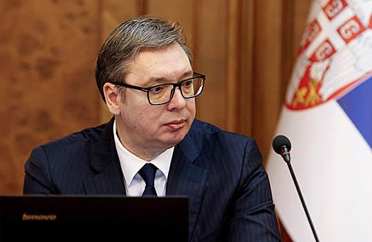 Александр Вучич покидает пост главы правящей партии Сербии