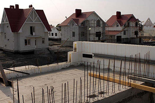 В Мурманской области стали значительно чаще приобретать частные дома