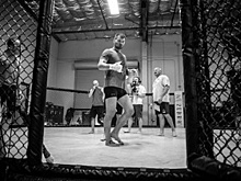 Головкин поздравил Канело, Цзю учит бинтовать руки, в Top Rank ждут войну — соцсети