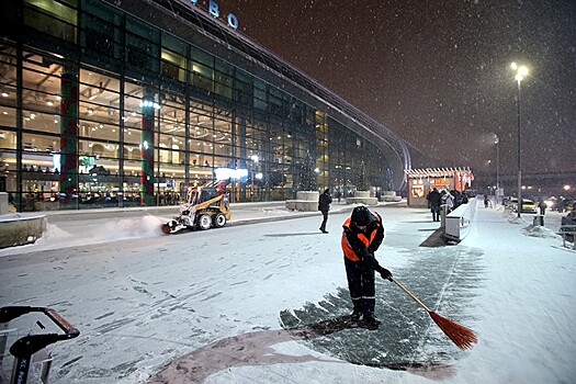 В аэропортах Москвы отменены более 50 рейсов