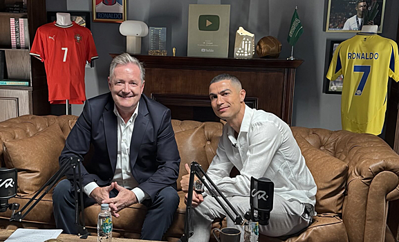 Популярный телеведущий вновь анонсировал интервью с Роналду