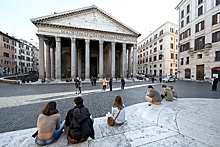 Власти Италии будут взимать плату за вход для туристов в Пантеон Рима