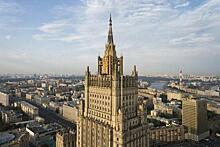 В Москве исчезли сотни миллионов рублей, выделенных реконструкцию шпиля мидовской высотки