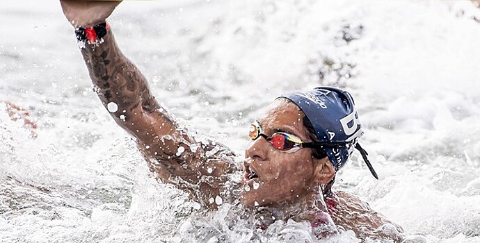 Бразильянка Кунья победила на ЧМ в плавании на открытой воде, Новикова — 20-я