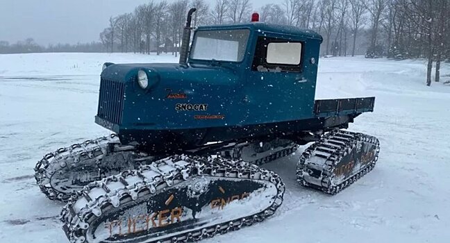 В США продают необычный гусеничный вездеход Sno-Cat 442 конца 60-х годов