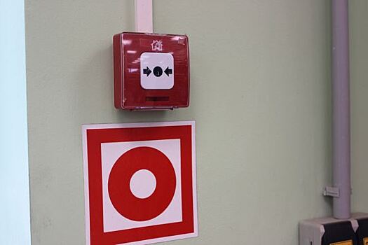 «Никто уже не верит, что это плановые проверки»: в Екатеринбурге эвакуировали крупный бизнес-центр