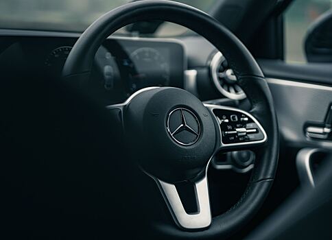 «Известия»: Mercedes отключил российских дилеров от программного обеспечения