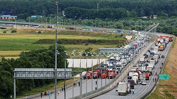 На трассе М-2 «Крым» восстановили движение по мосту через Оку
