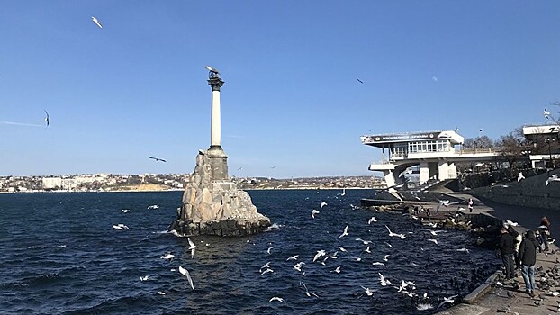 В Севастополе вручили памятные медали в честь 75-летия освобождения города