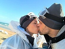 Волонтер из Перми сделал предложение девушке во время уборки мазута в Анапе