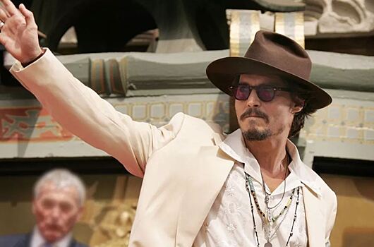 Сразу три фильма о проблемах Джонни Деппа вышли сегодня в России