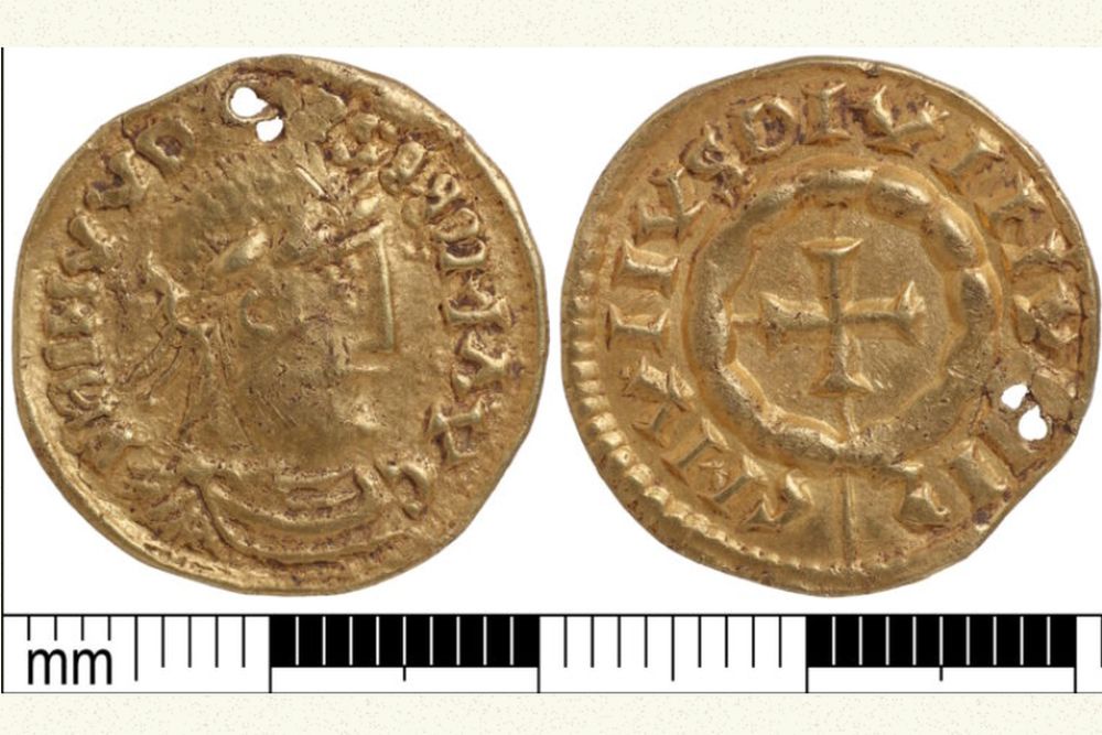 Найден&nbsp; прекрасно сохранившийся золотой кулон солдата Великой армии викингов