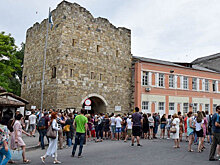 В Евпатории провели экскурсию для семи тысяч человек