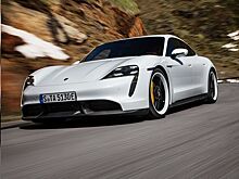 Сможет ли Porsche Taycan Turbo S обойти гиперкар McLaren P1