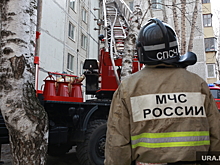 Два человека пострадали во время пожара в многоэтажке Сургута