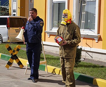 Сотрудники администрации Котельников приняли участие в учебной тренировке по эвакуации