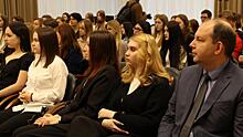 Школьникам из Вологды напомнили о важности официального трудоустройства