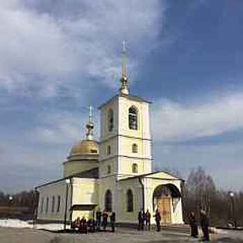 Патриарх Кирилл и глава Минкультуры открыли после реставрации храм, где венчался Шаляпин