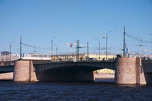 Два моста в Петербурге разведут по измененному графику