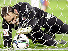 "Рубин" продлил контракт с вратарем Рыжиковым