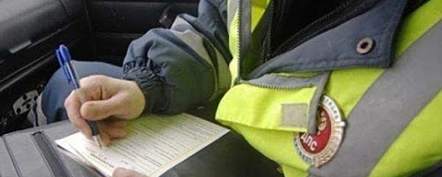 Выпил, сел за руль и пытался дать взятку сотруднику ГИБДД житель Усть-Камчатска