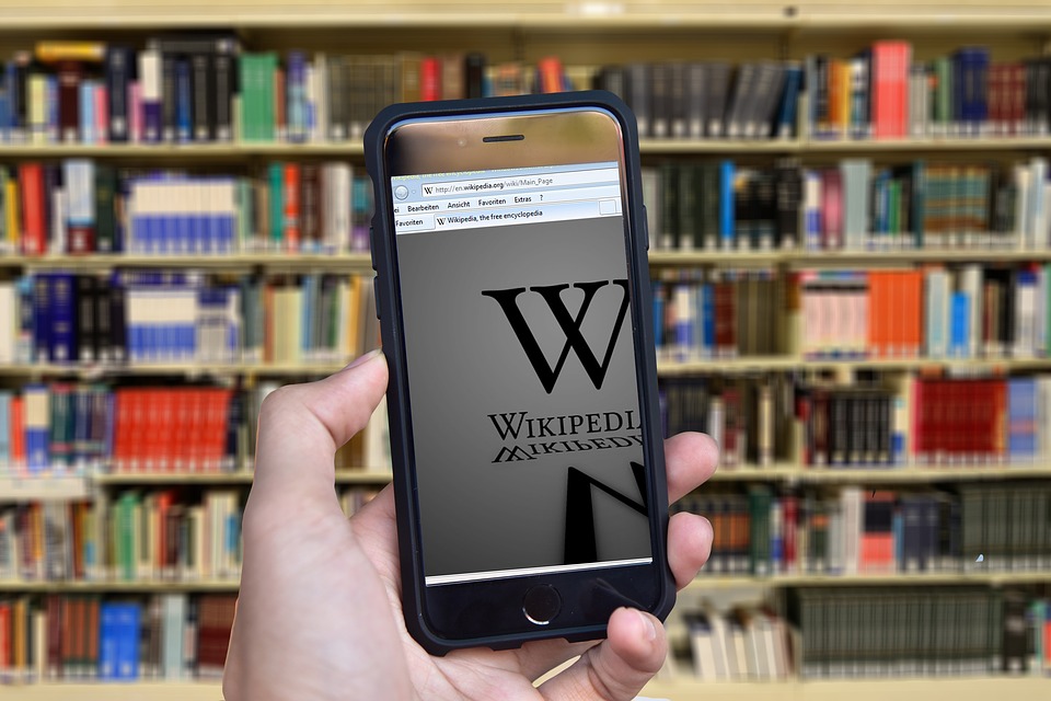 Как скачать и читать «Википедию» без интернета: краткая инструкция для ПК и телефонов