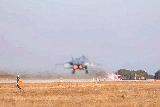 Минобороны РФ: В Мурманской области разбился истребитель МиГ-31