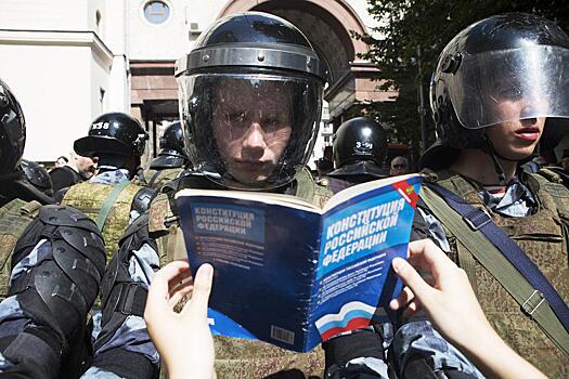 Задержанный на митинге пытался покончить с собой