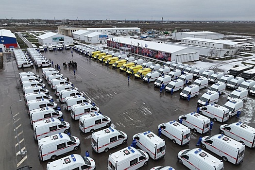 Медики Волгоградской области получили 100 автомобилей скорой помощи