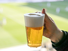 Президент Клуба болельщиков сборной России одобрил продажу пива на стадионах