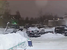 Дзержинцы мстят водителям, занимающим чужие расчищенные парковки