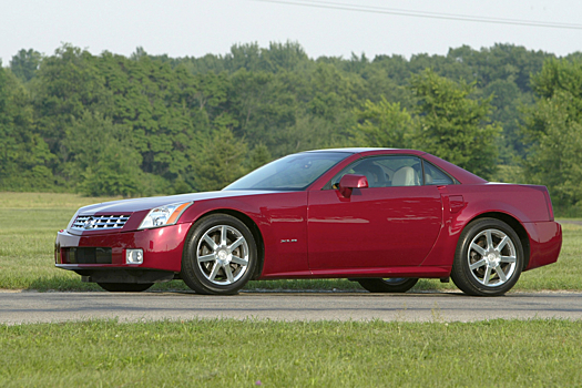 В GM ответили на слухи о появлении спорткара Cadillac на базе Corvette