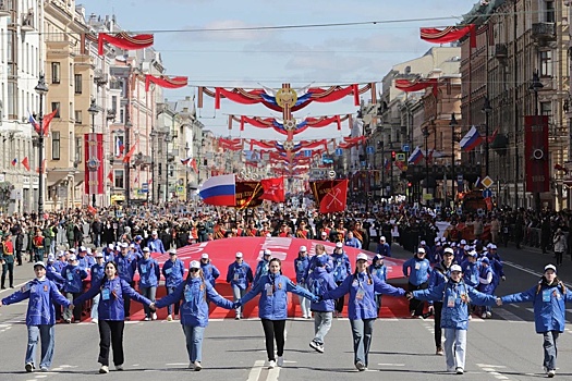 В Петербурге акция "Бессмертный полк" собрала больше миллиона человек