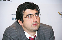 Крамник поднялся на третью строчку рейтинга FIDE