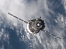 Роскосмос не комментирует версию повреждения "Союза" астронавтами NASA